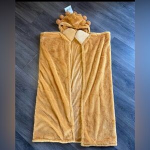 Pillowfort Sunshine Throw Blanket